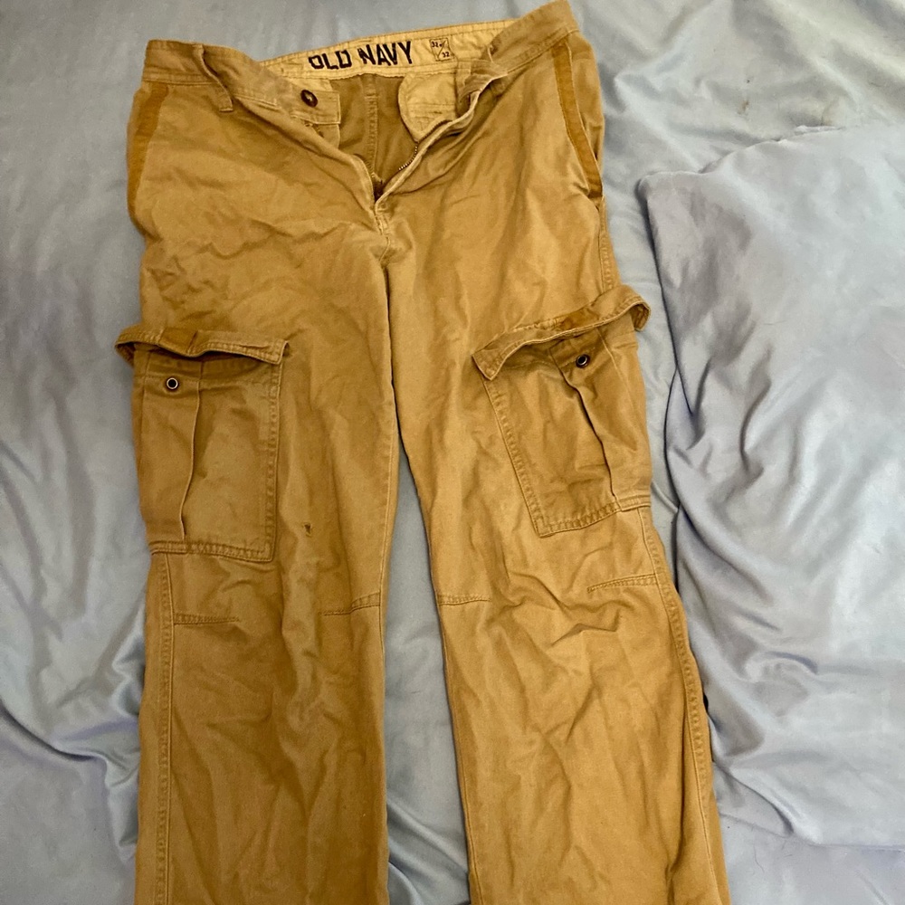 “Vintage 2011” Old Navy Men's Wide Leg Cargo Pants - Tan - 32" X 32”
